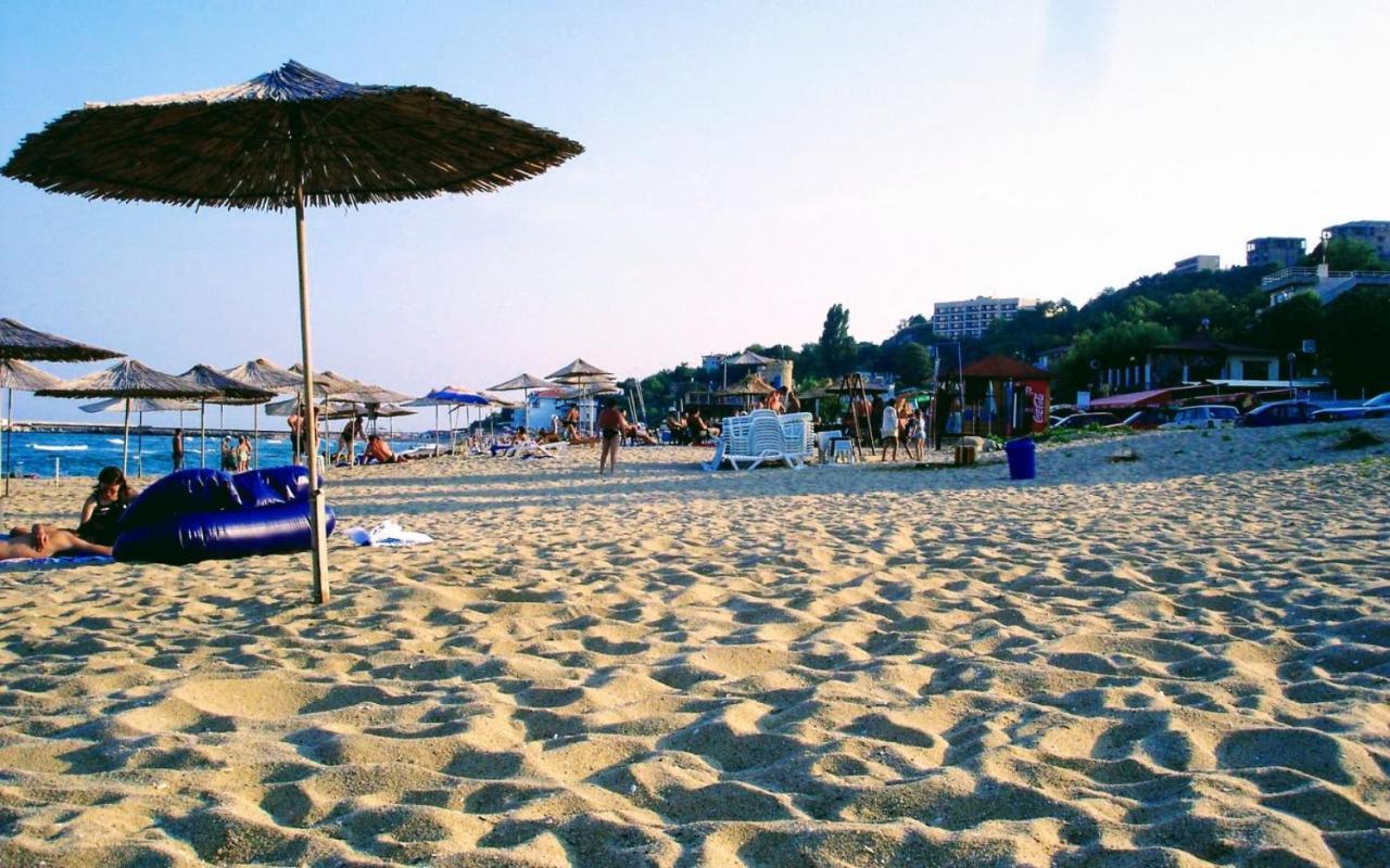 גולדן סנדס Beach Apartment Rose מראה חיצוני תמונה